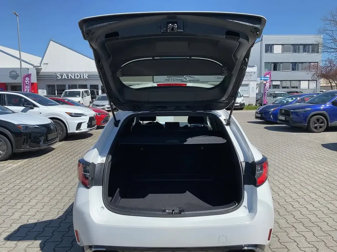 Suzuki Swace - Thumbnail 7