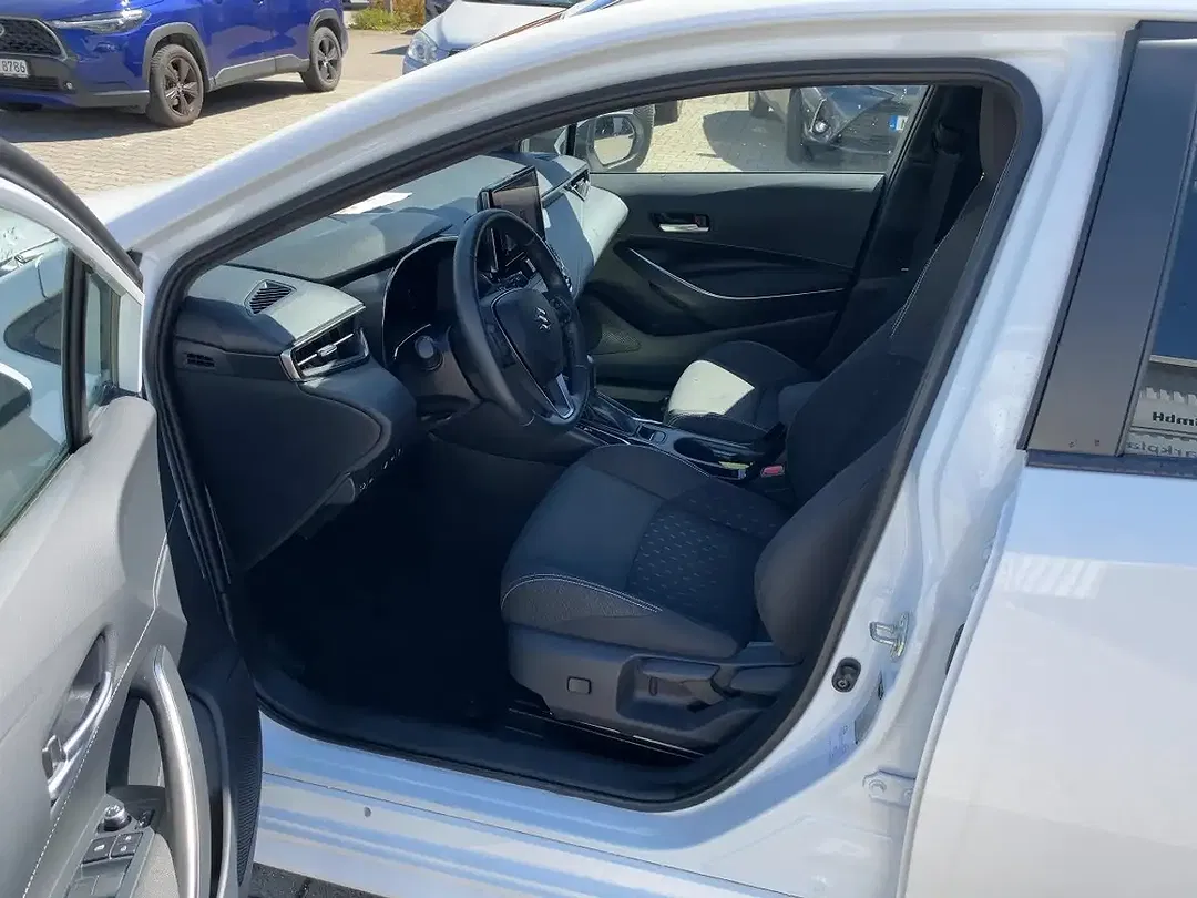 Suzuki Swace - Thumbnail 8