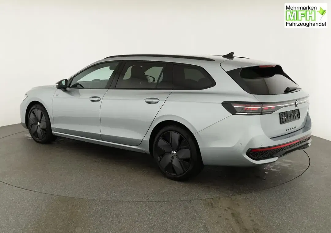 Volkswagen Passat Variant - Thumbnail 3