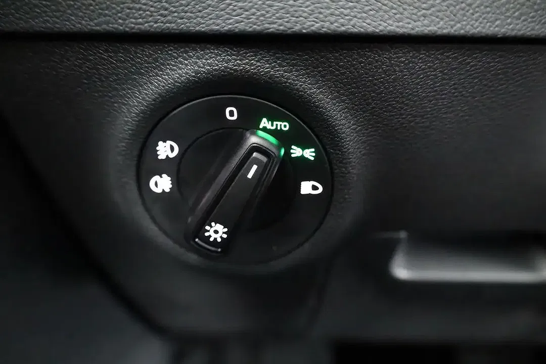 Skoda Karoq - Thumbnail 8