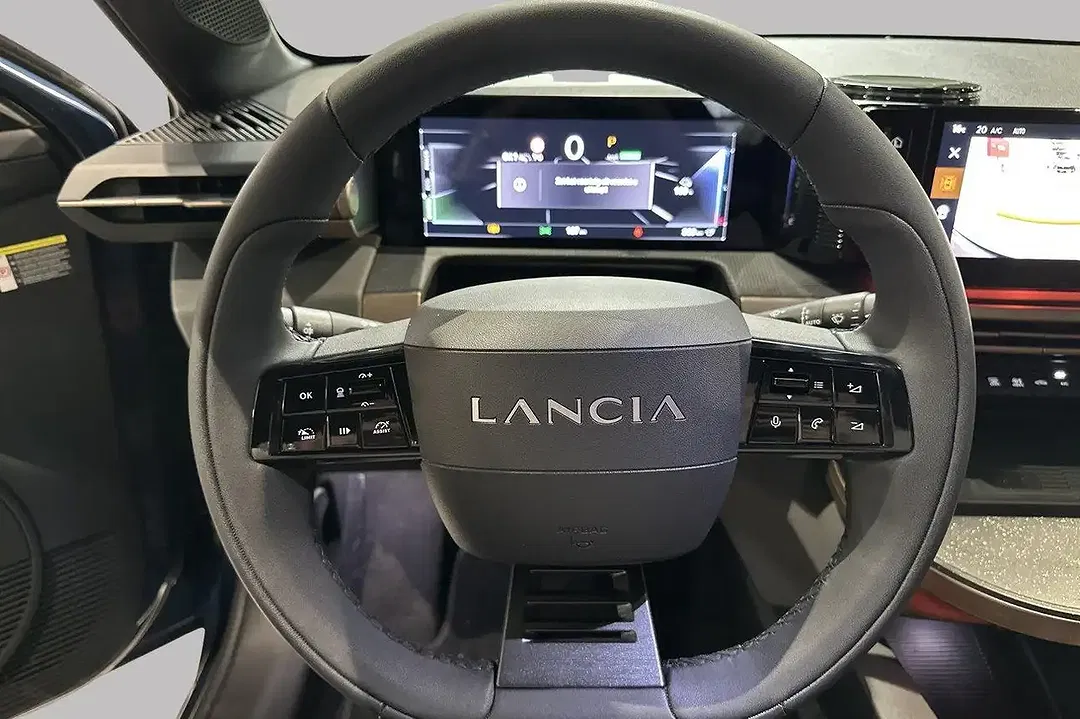 Lancia Ypsilon - Thumbnail 11