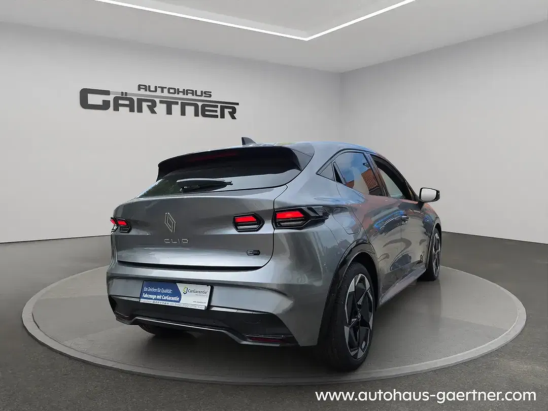 Renault Clio - Thumbnail 4