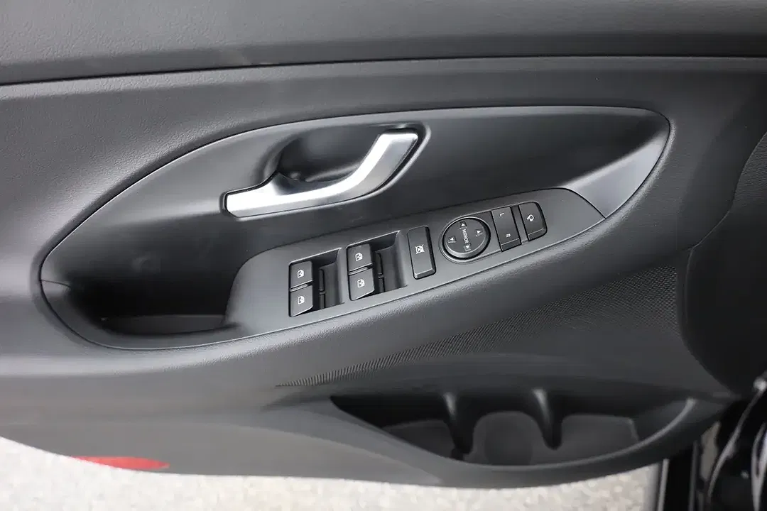 Hyundai i30 - Thumbnail 23