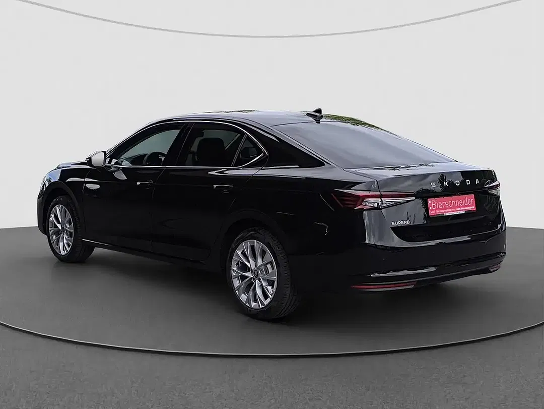 Skoda Superb - Thumbnail 8