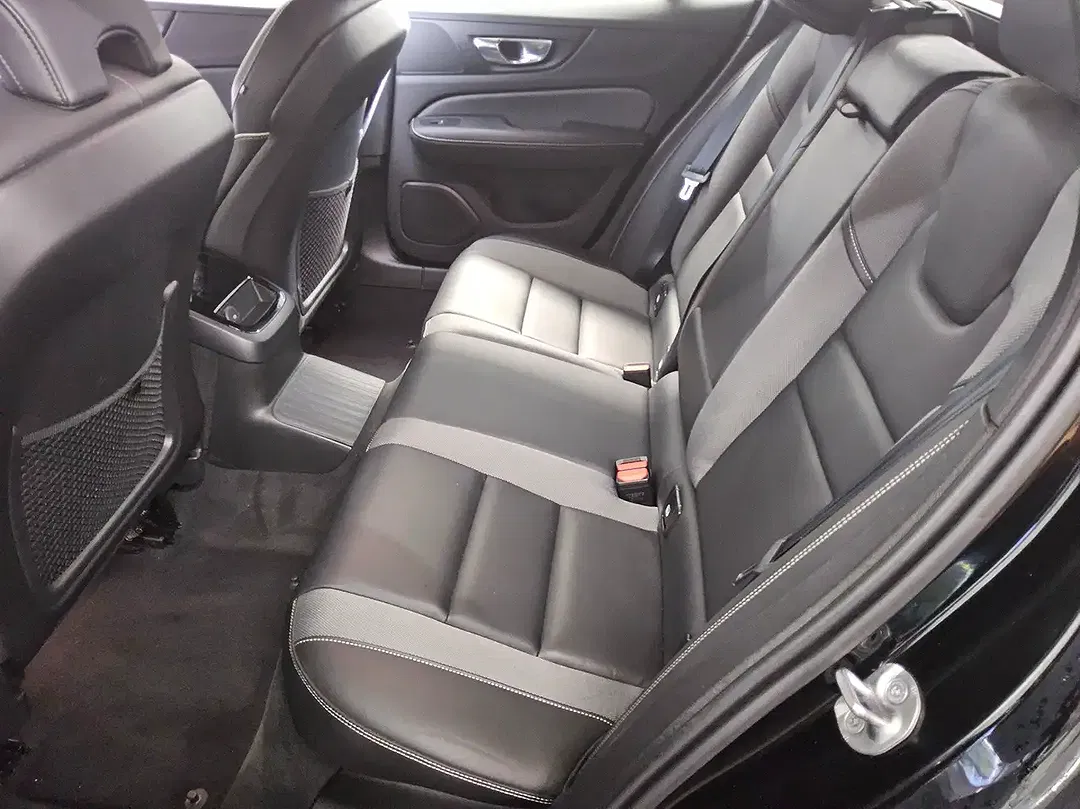 Volvo V60 - Thumbnail 13