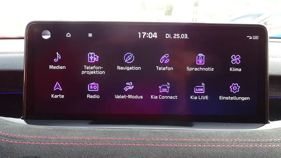 Kia Stinger - Thumbnail 6