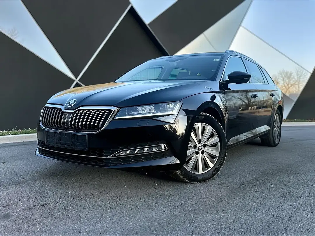 Skoda Superb - Thumbnail 3