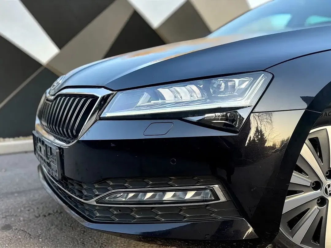 Skoda Superb - Thumbnail 4