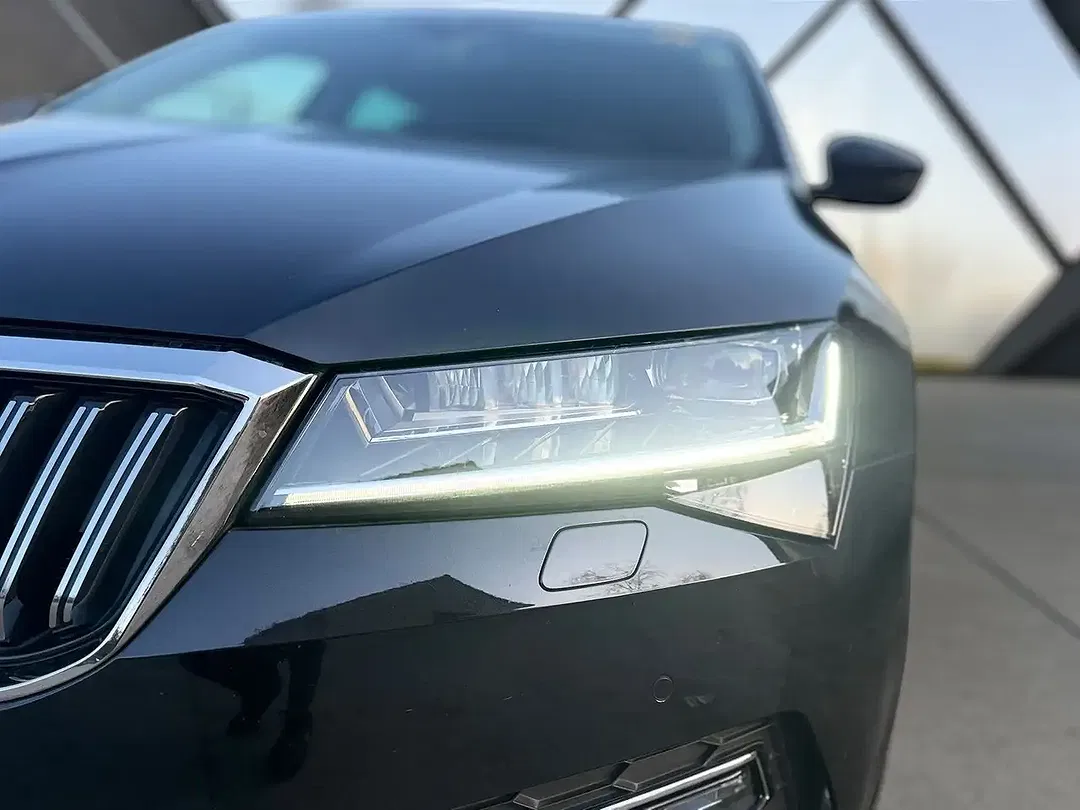Skoda Superb - Thumbnail 5