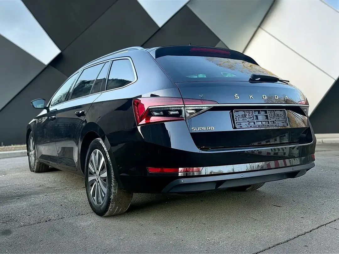 Skoda Superb - Thumbnail 6