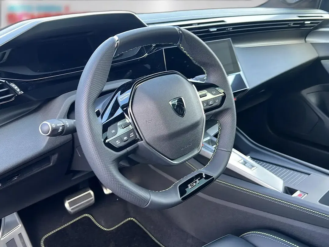 Peugeot 308 - Thumbnail 11