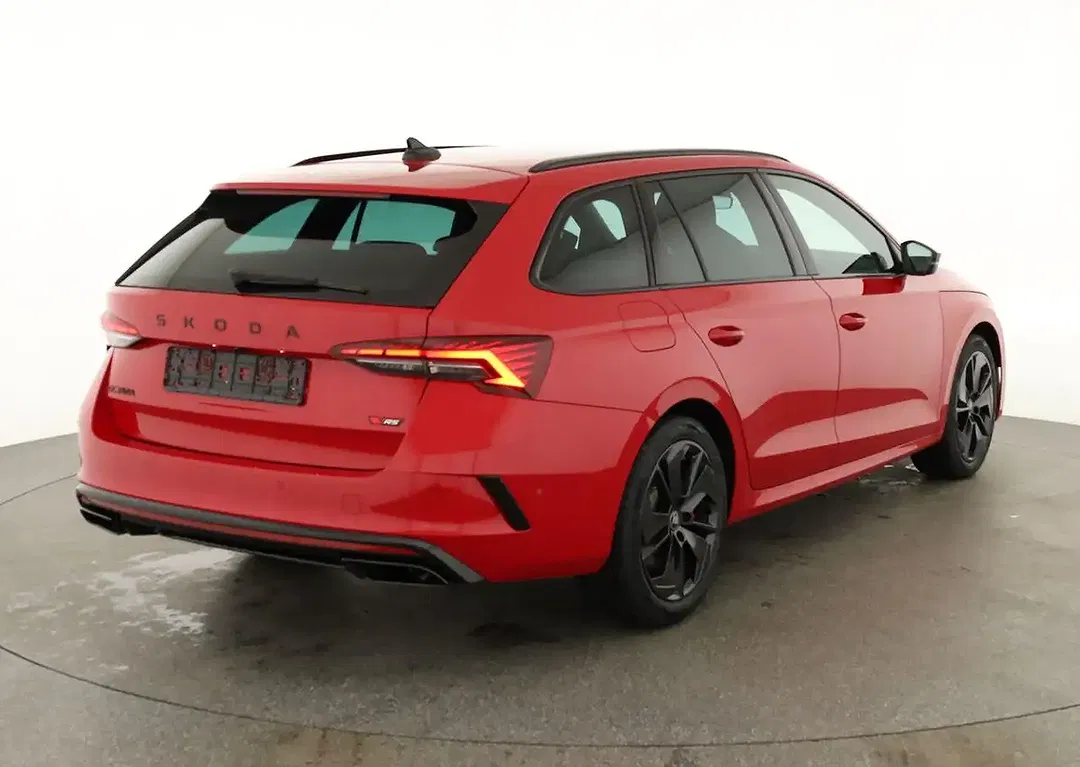 Skoda Octavia - Thumbnail 3