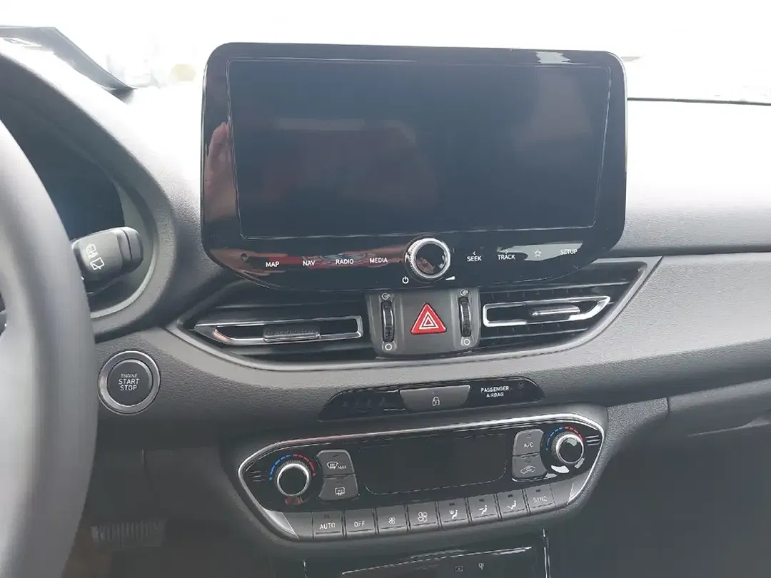 Hyundai i30 - Thumbnail 9