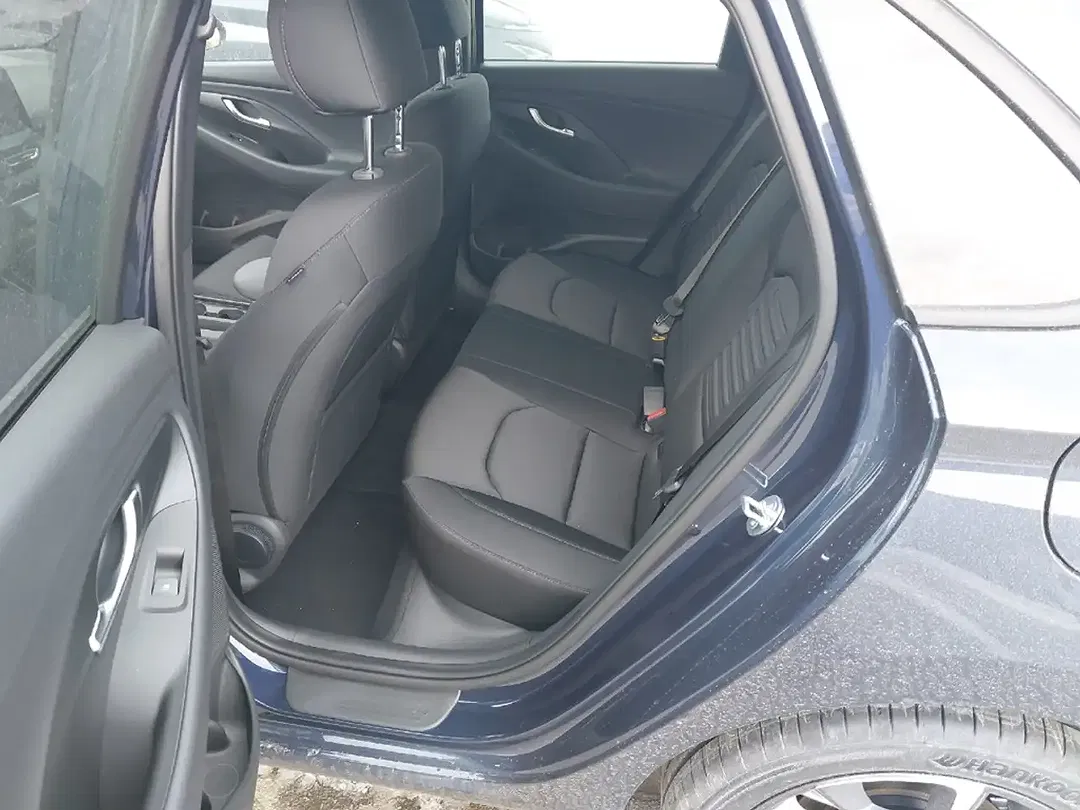 Hyundai i30 - Thumbnail 8