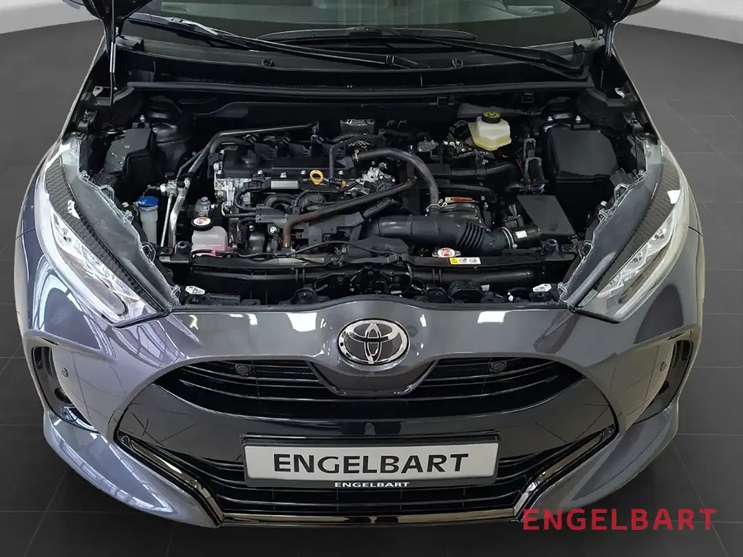 Toyota Yaris - Thumbnail 13