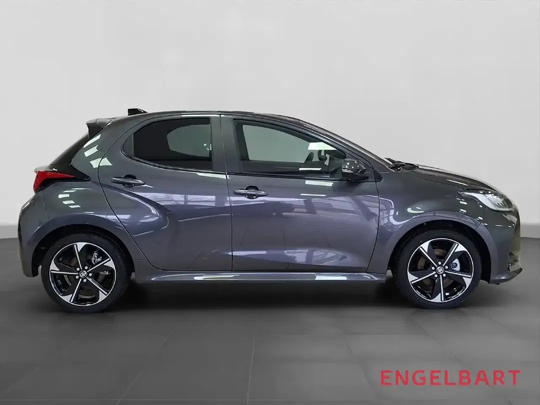Toyota Yaris - Thumbnail 4