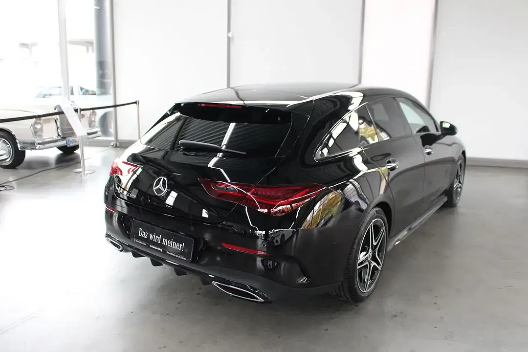 Mercedes-Benz CLA 200 - Thumbnail 3