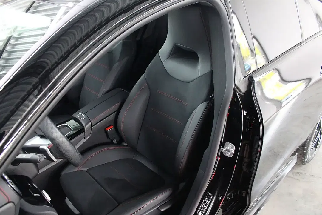 Mercedes-Benz CLA 200 - Thumbnail 6