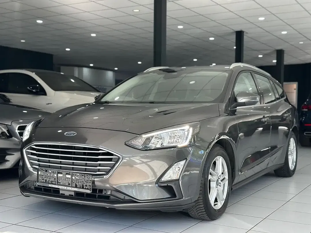 Ford Focus - Thumbnail 2