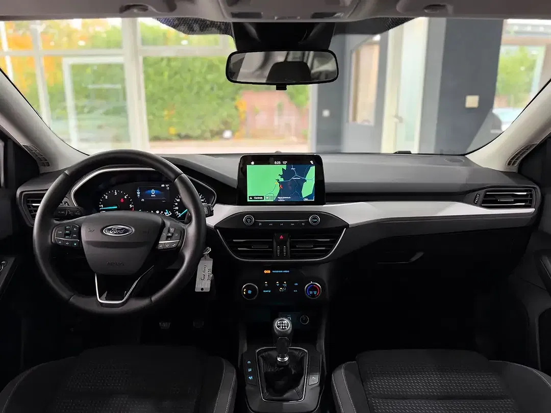 Ford Focus - Thumbnail 5