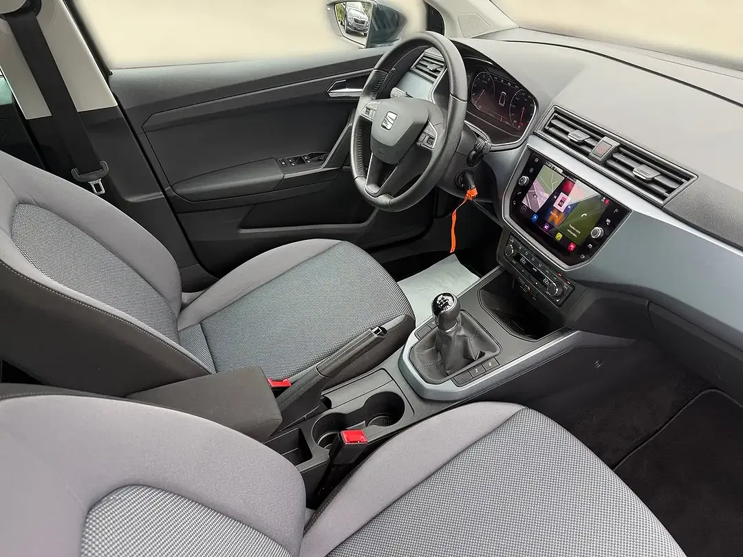 SEAT Arona - Thumbnail 10