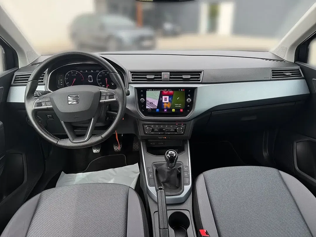 SEAT Arona - Thumbnail 15