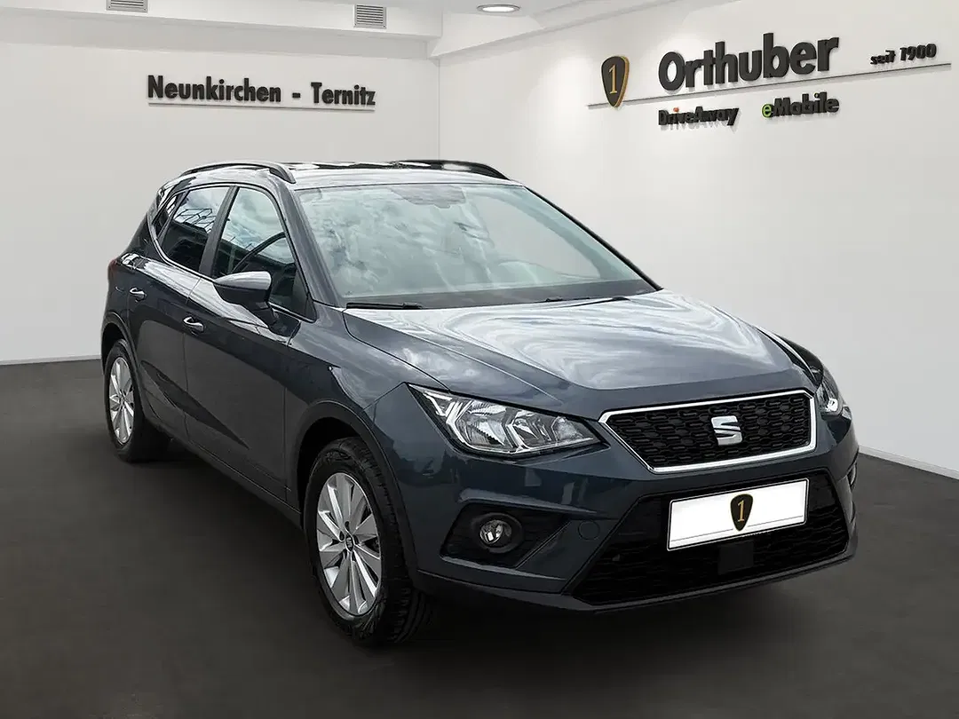 SEAT Arona - Thumbnail 2