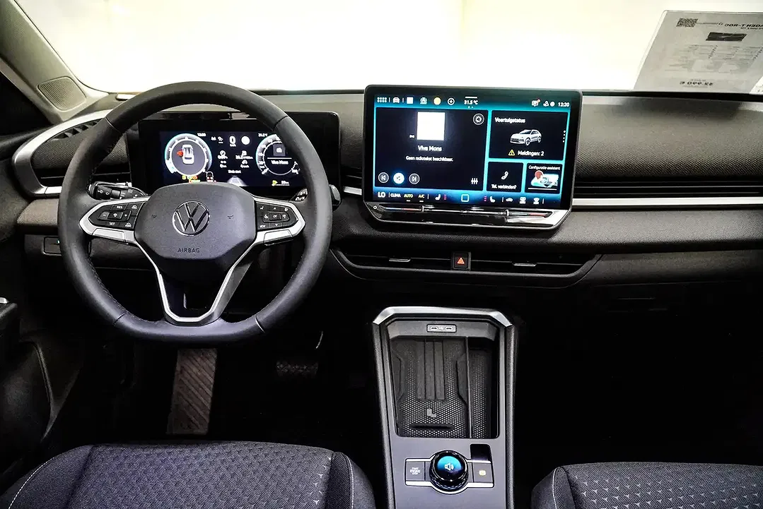 Volkswagen T-Roc - Thumbnail 14