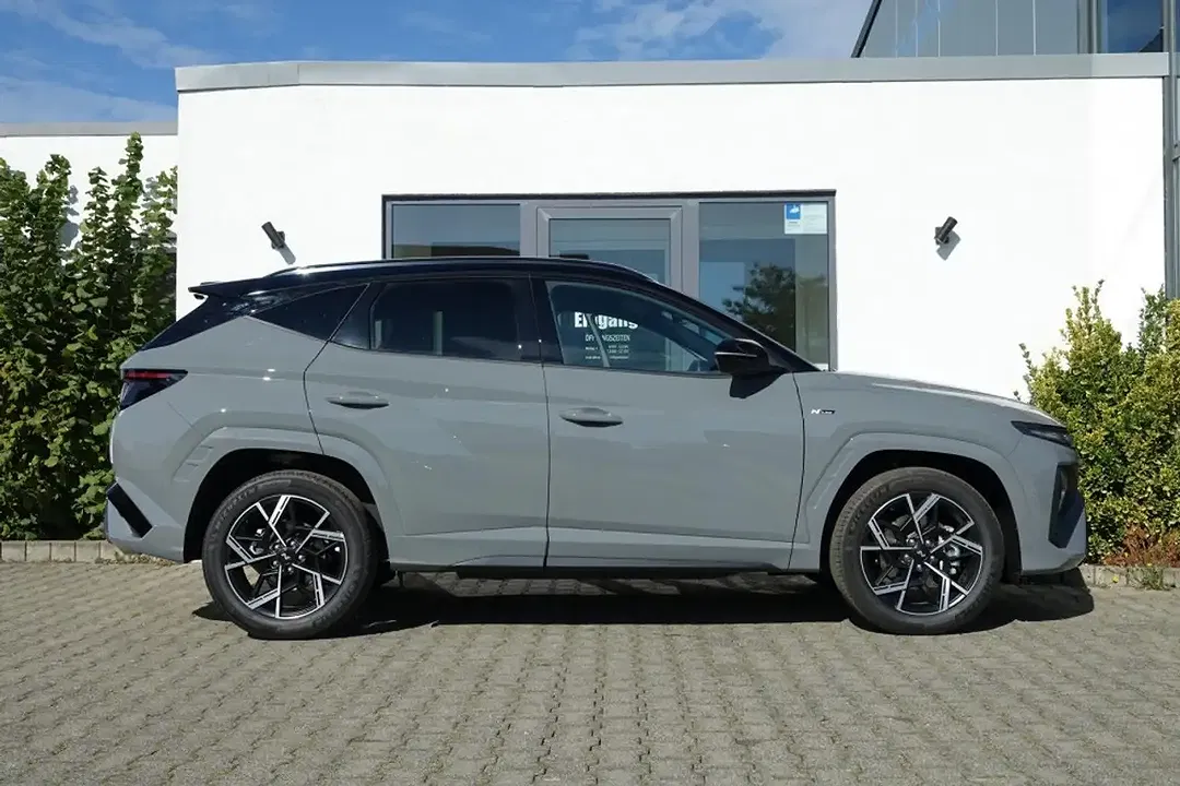 Hyundai TUCSON - Thumbnail 2