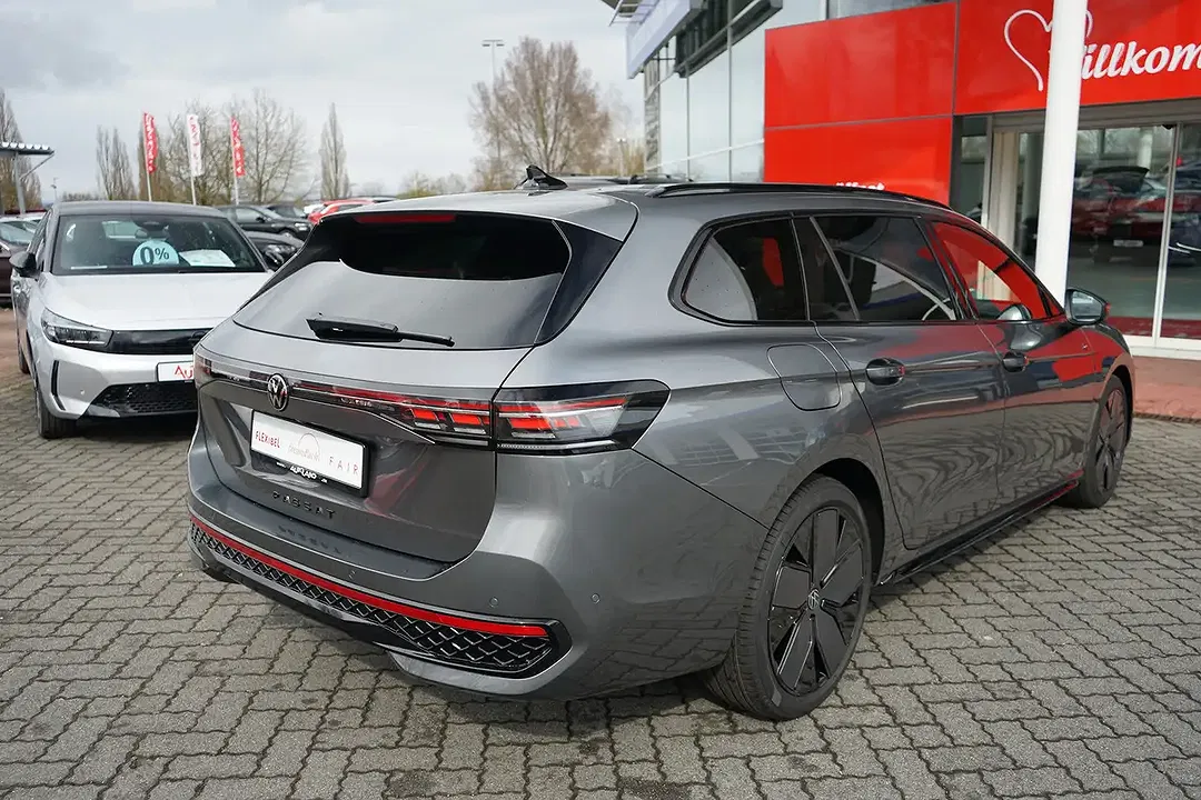 Volkswagen Passat Variant - Thumbnail 5