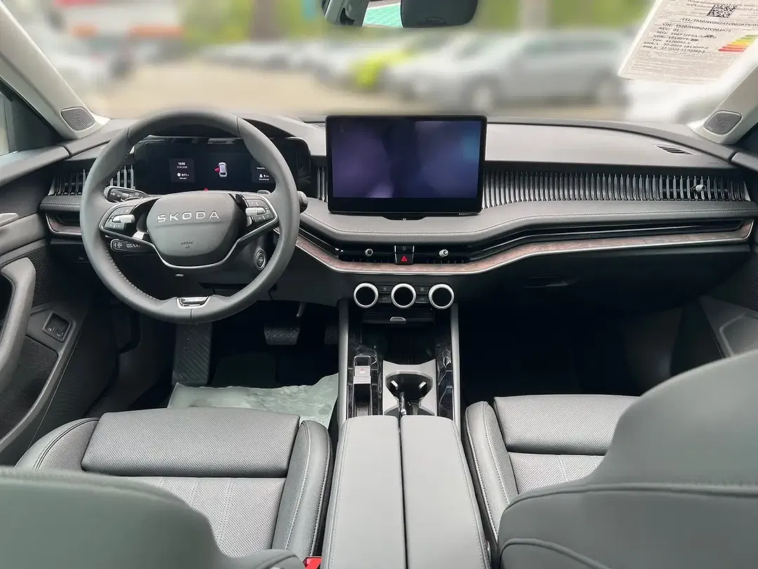 Skoda Superb - Thumbnail 8