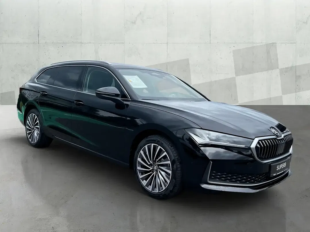 Skoda Superb - Thumbnail 1