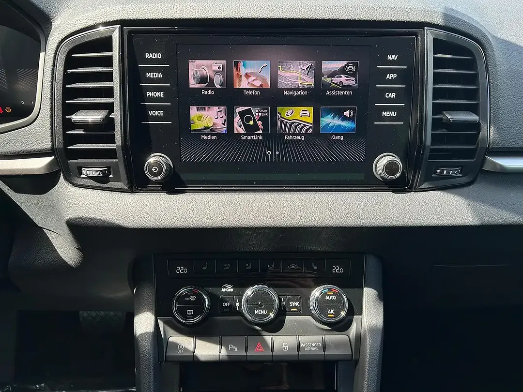 Skoda Karoq - Thumbnail 10