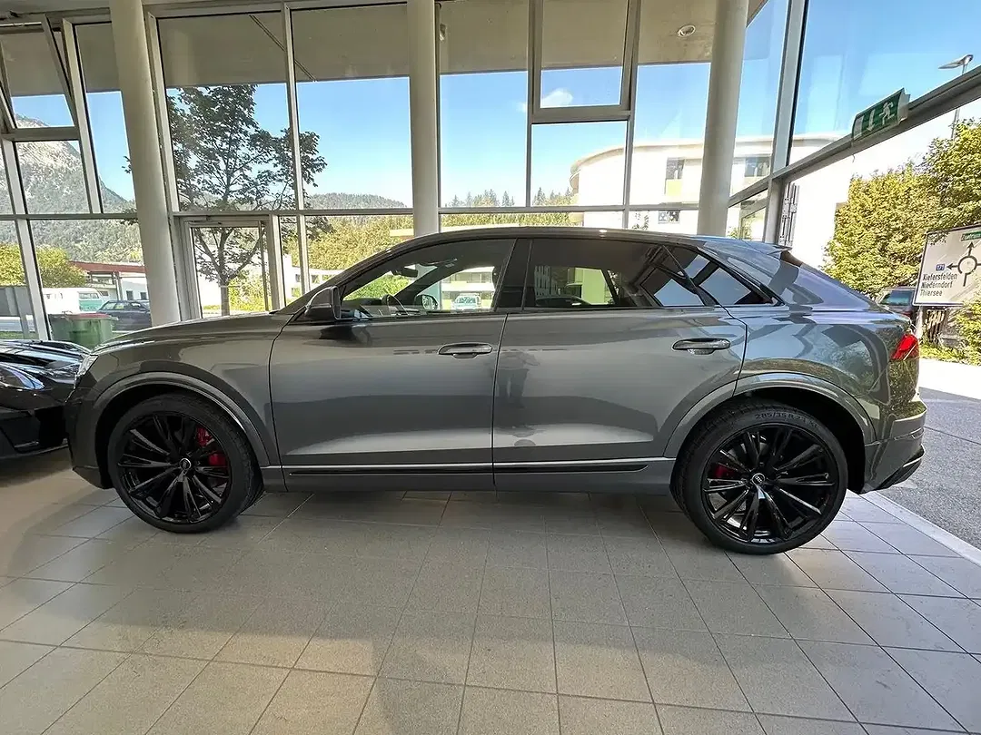 Audi Q8 - Thumbnail 5