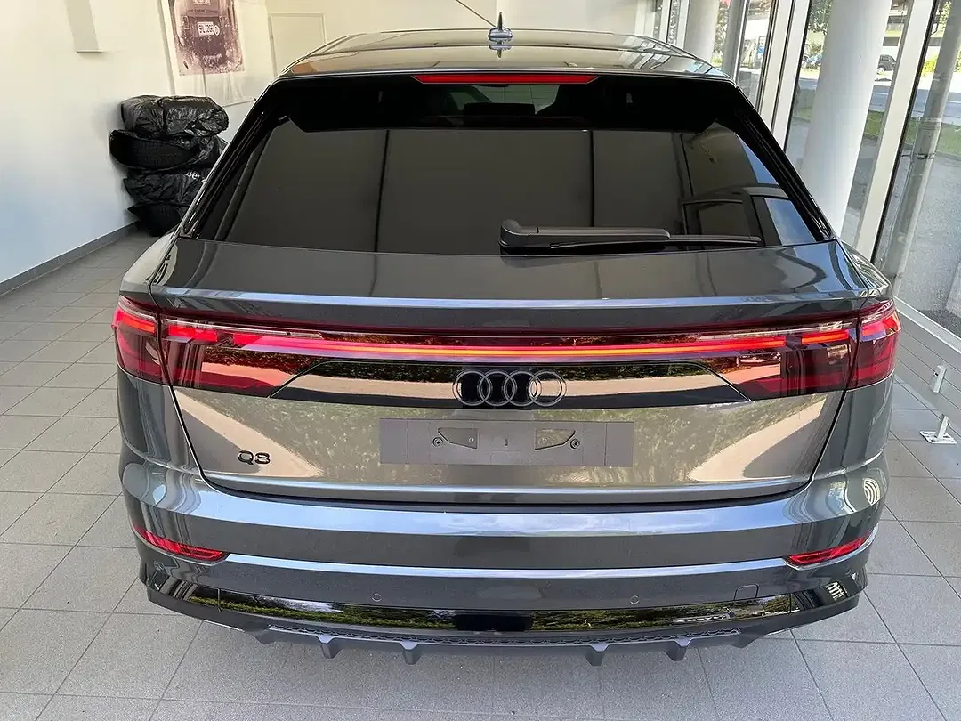 Audi Q8 - Thumbnail 9