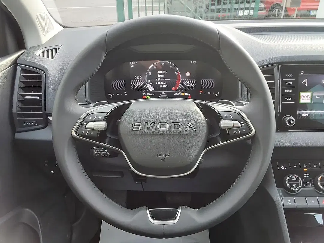 Skoda Karoq - Thumbnail 10