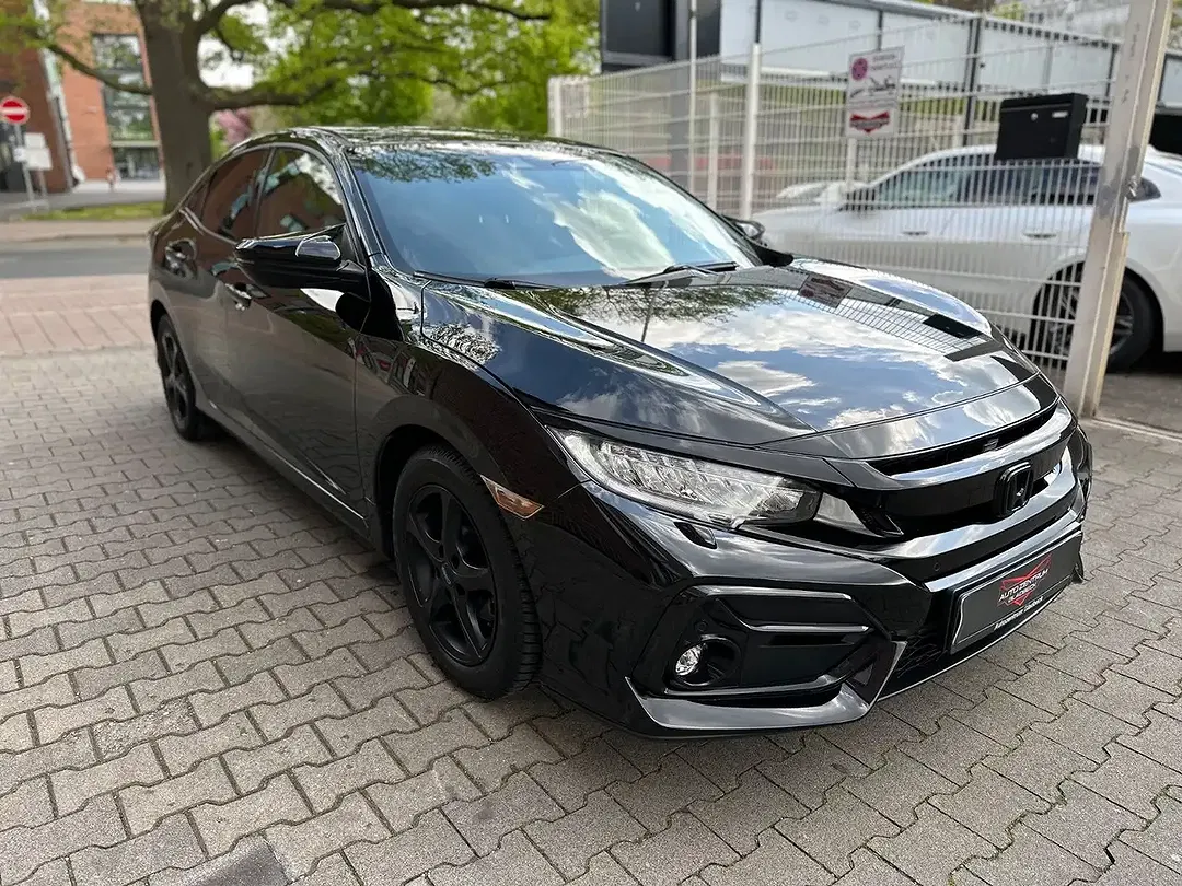 Honda Civic - Thumbnail 4