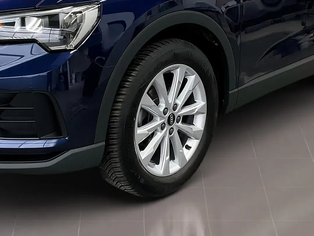 Audi Q3 - Thumbnail 6