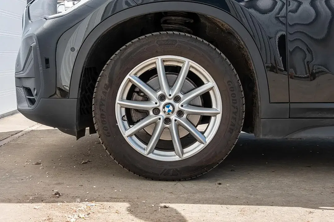 BMW X1 - Thumbnail 6