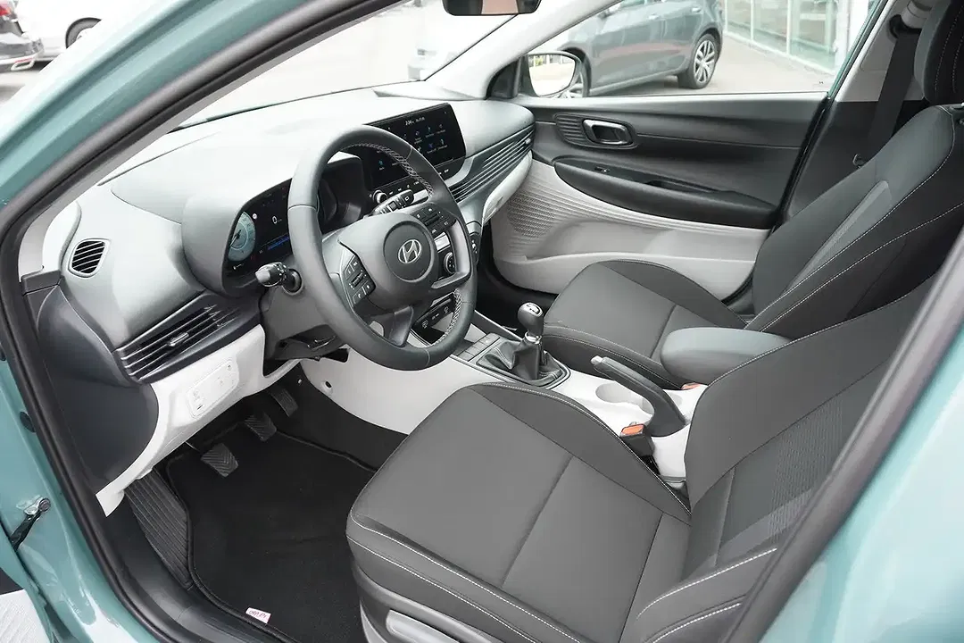 Hyundai i20 - Thumbnail 9