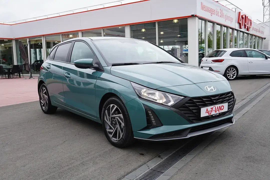 Hyundai i20 - Thumbnail 2