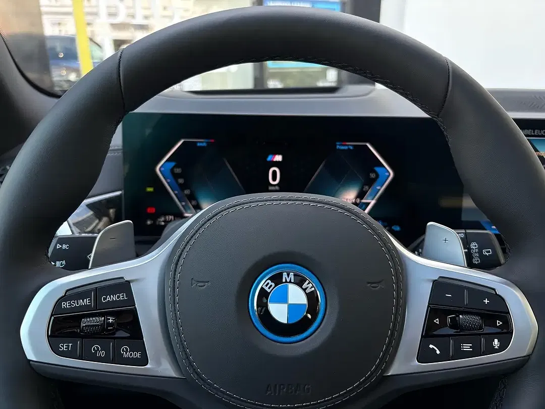 BMW X5 - Thumbnail 4