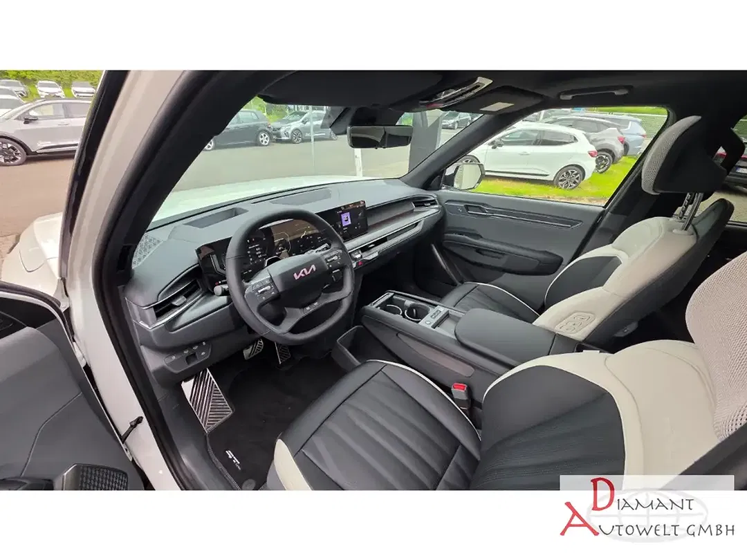 Kia EV9 - Thumbnail 9