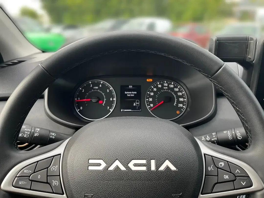Dacia Sandero - Thumbnail 8