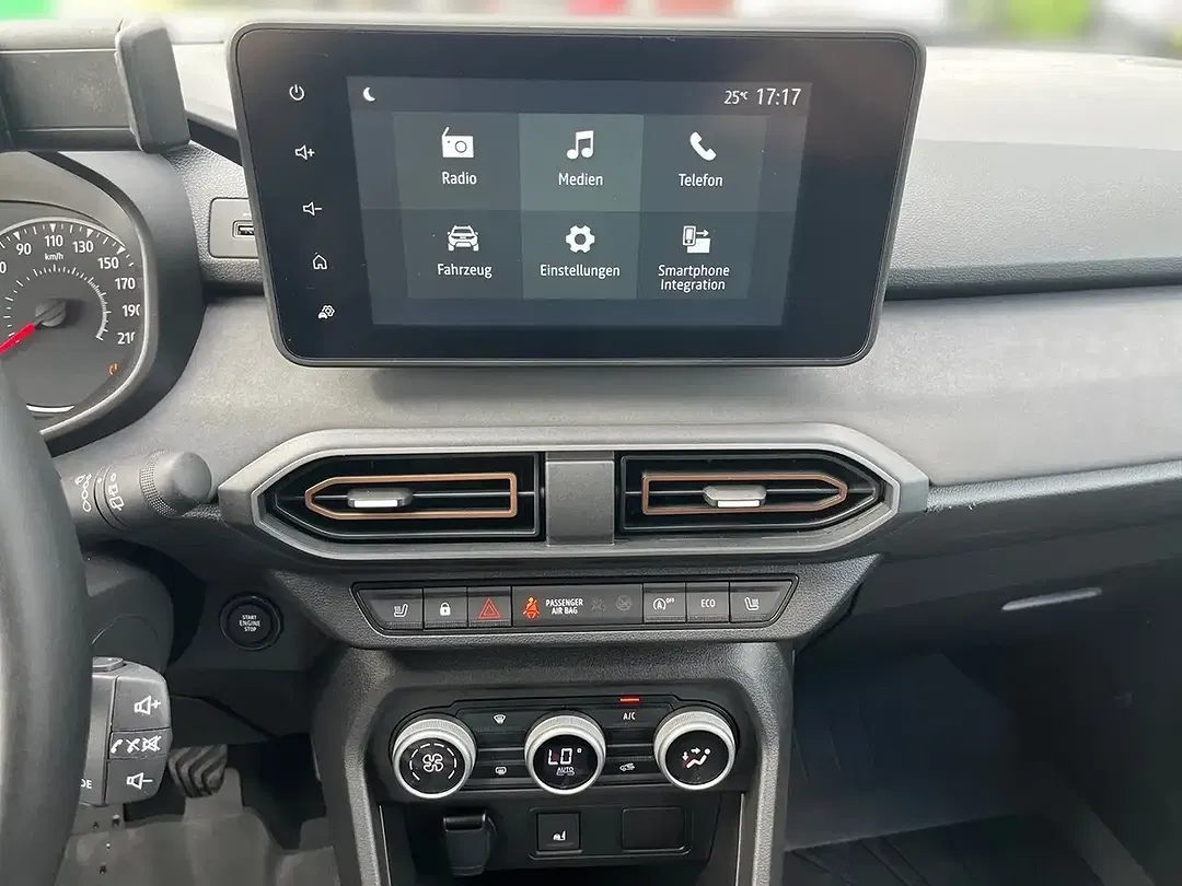 Dacia Sandero - Thumbnail 9