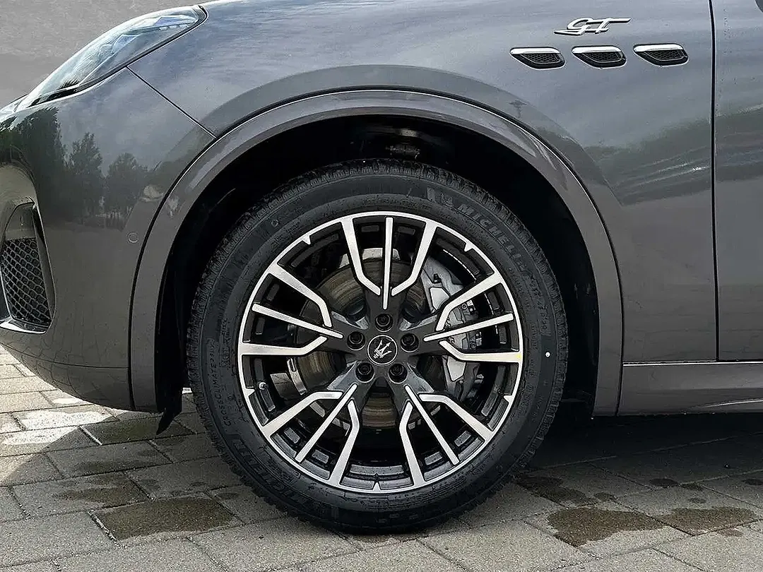 Maserati Grecale - Thumbnail 9