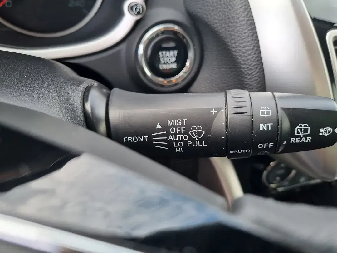 Mitsubishi Eclipse Cross - Thumbnail 11