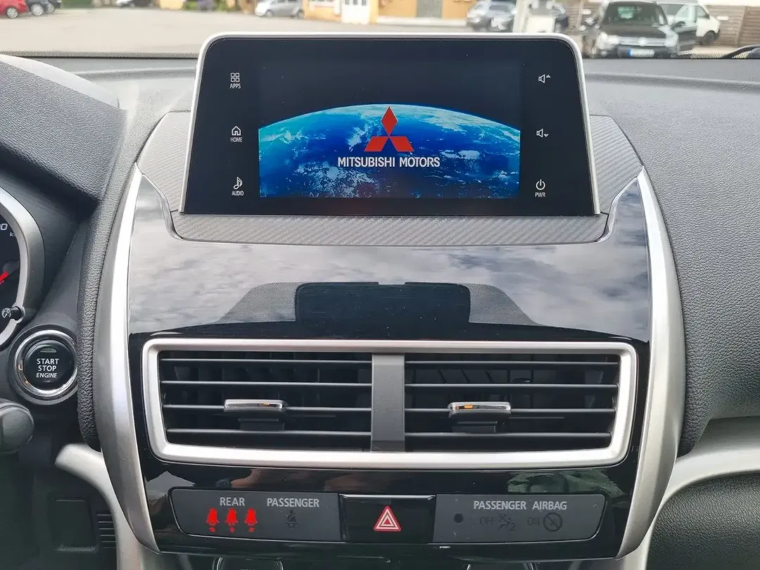 Mitsubishi Eclipse Cross - Thumbnail 14