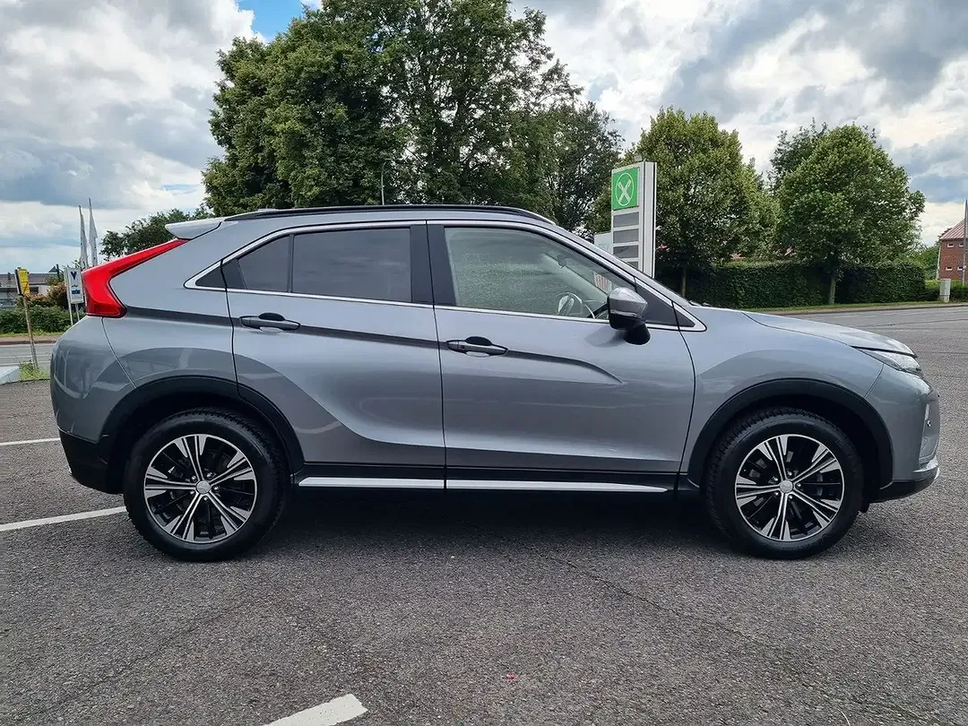 Mitsubishi Eclipse Cross - Thumbnail 4