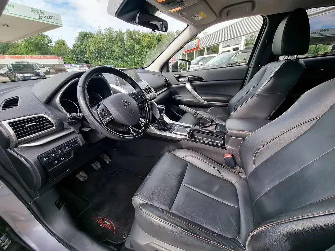 Mitsubishi Eclipse Cross - Thumbnail 6